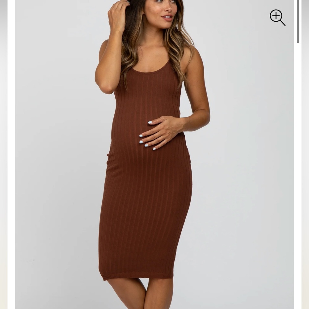 Fitted maternity dress